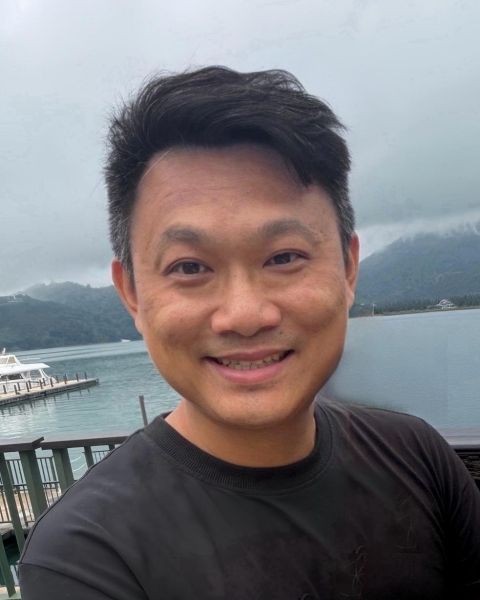 余宗龍 越南班主任