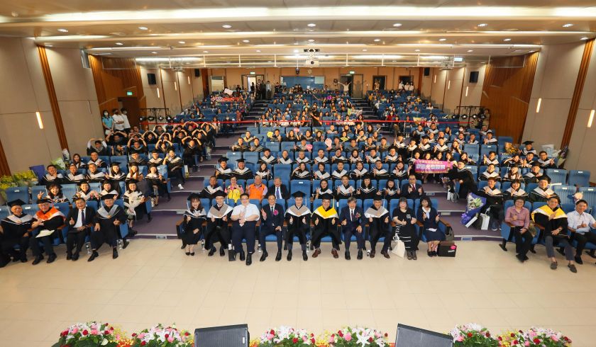 中興大學EMBA畢業典禮盛大舉行  「興鋒領航 共創輝煌」祝福147位高階領袖再創巔峰